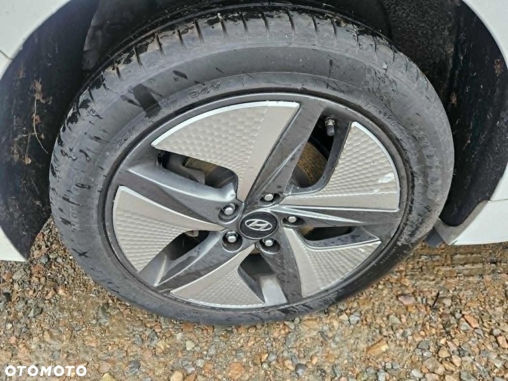 Hyundai IONIQ 1.6 GDI Premium - 13