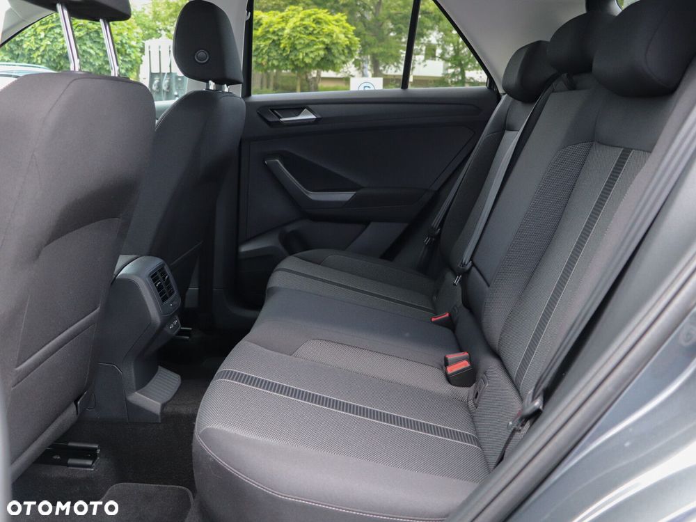 Volkswagen T-Roc - 14