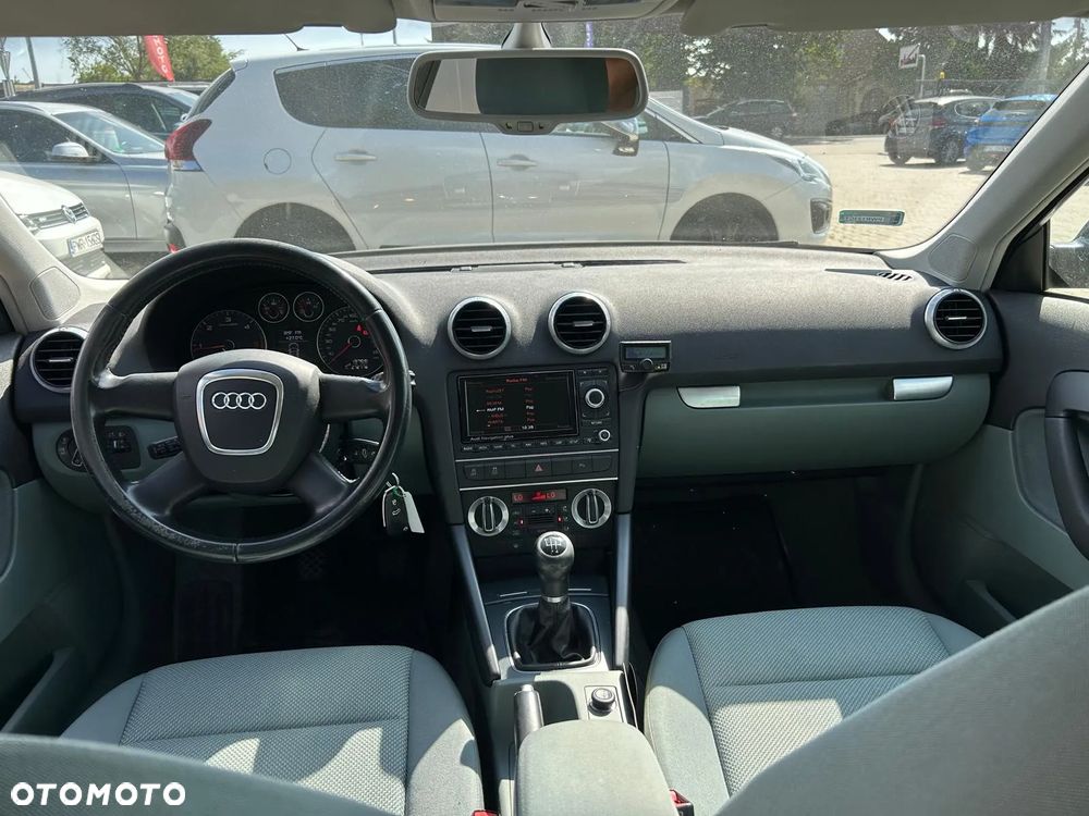 Audi A3 1.6 TDI DPF Attraction - 15