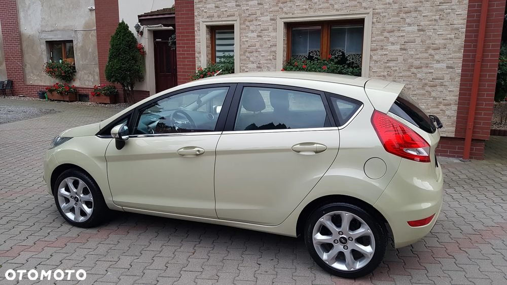 Ford Fiesta 1.25 Titanium - 12