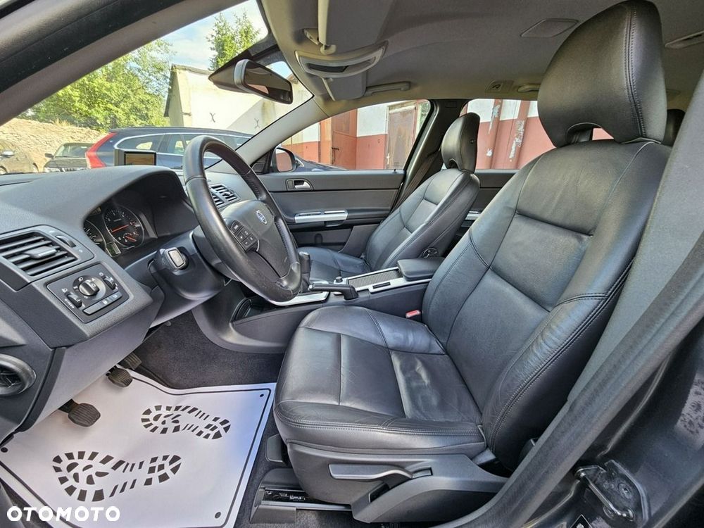 Volvo V50 DPF D2 Summum - 10