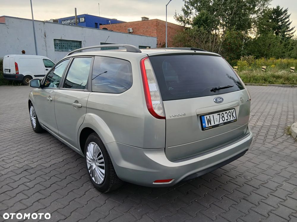 Ford Focus 1.8 TDCi Ambiente - 3