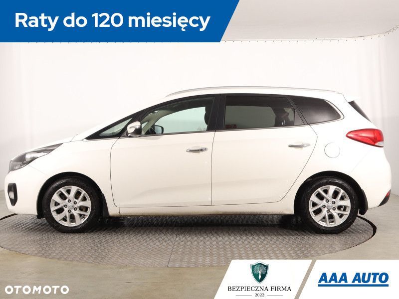 Kia Carens - 4