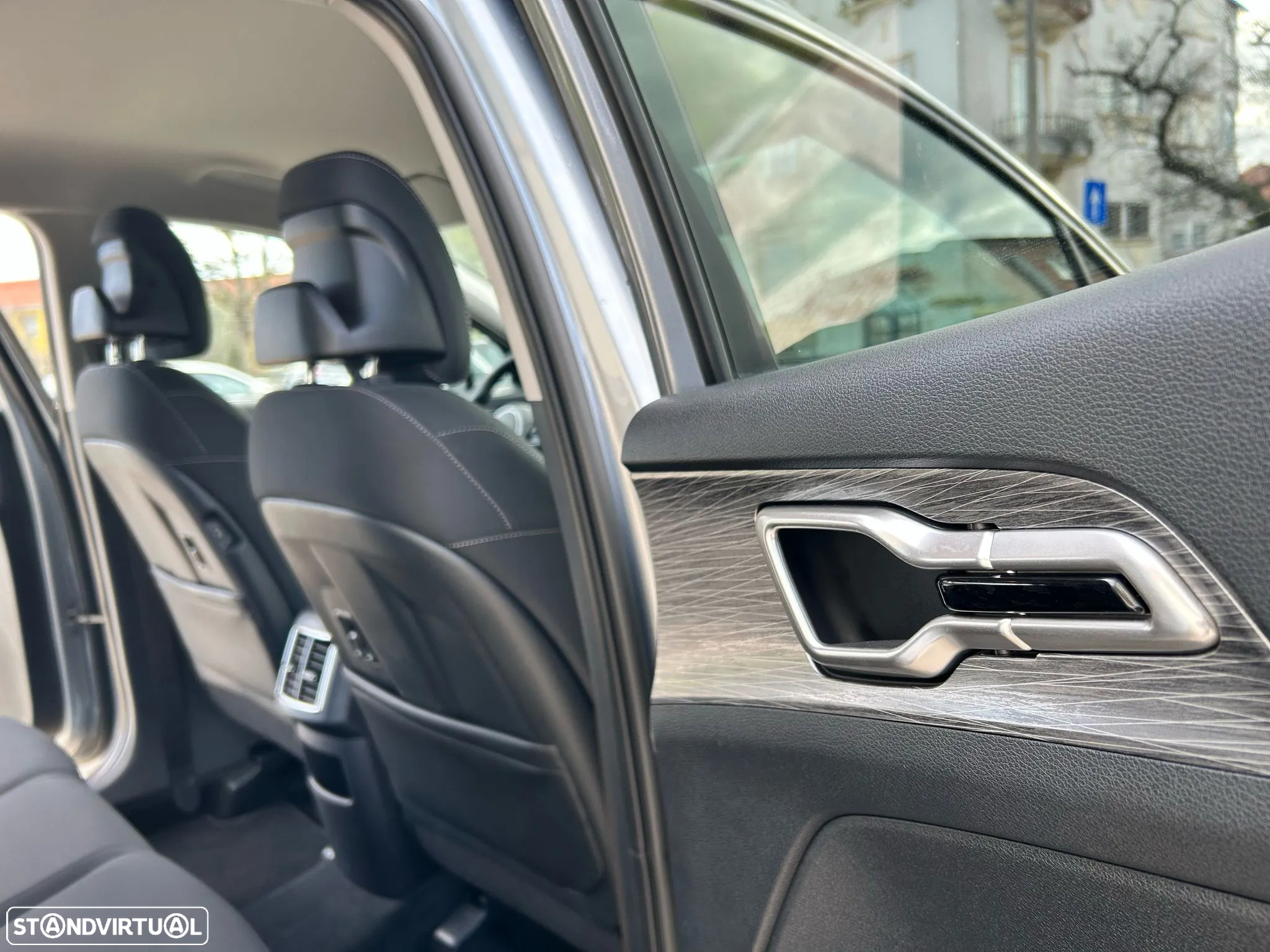 Kia Sportage 1.6 T-GDI Drive - 11