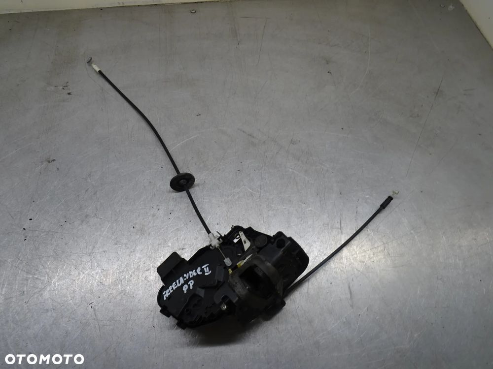 LAND ROVER FREELANDER II 06-11 2.2D ZAMEK DRZWI PRAWY PRZÓD - 2