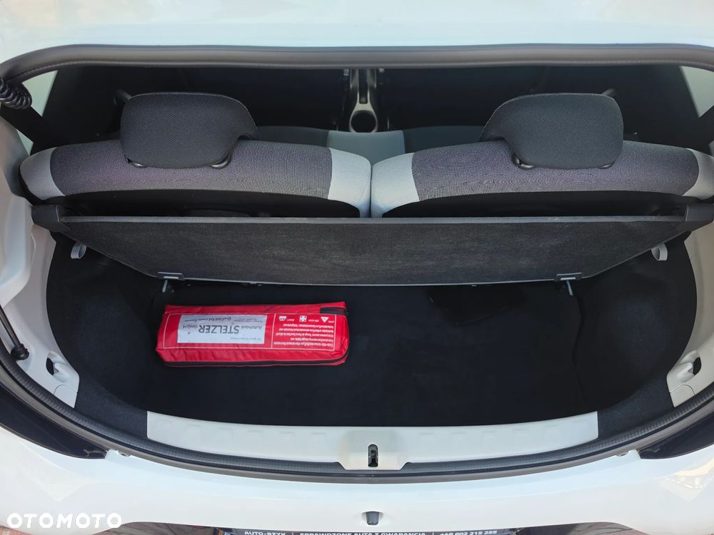 Toyota Aygo x-clusiv - 12