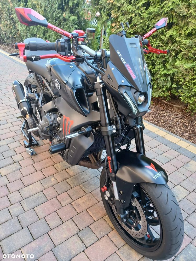 Yamaha MT - 8
