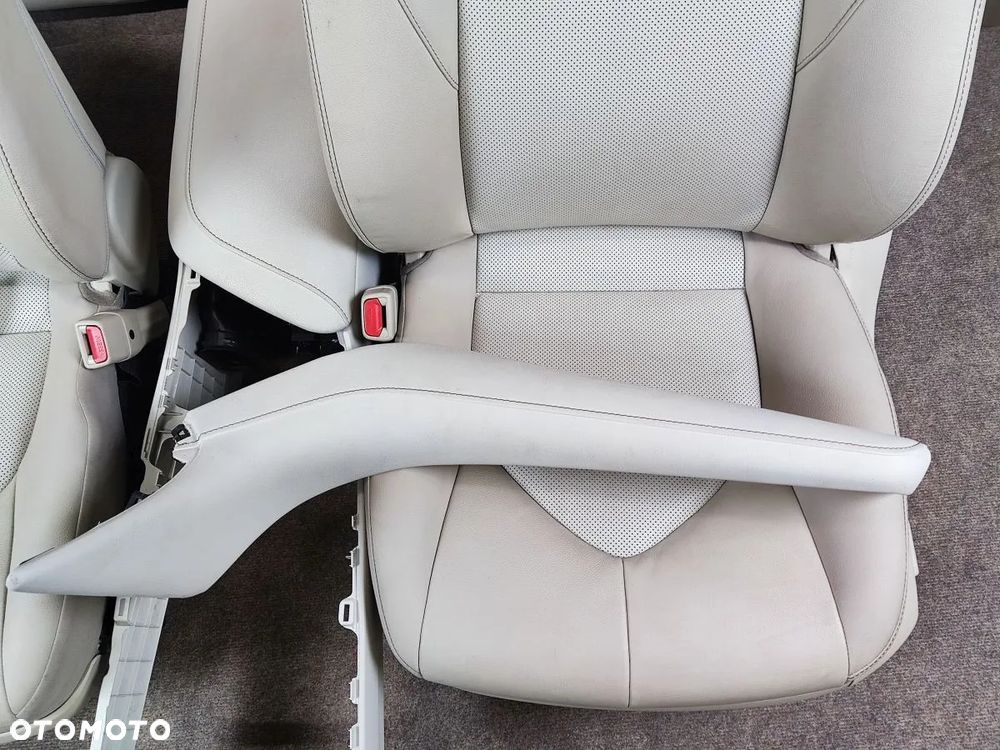 TOYOTA CAMRY 2.5h od 2019r Fotele Kanapy Boczki Skórzane - 9