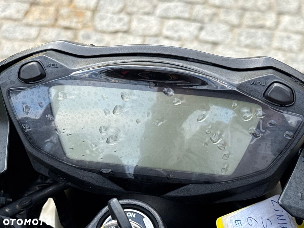 Suzuki SV - 35