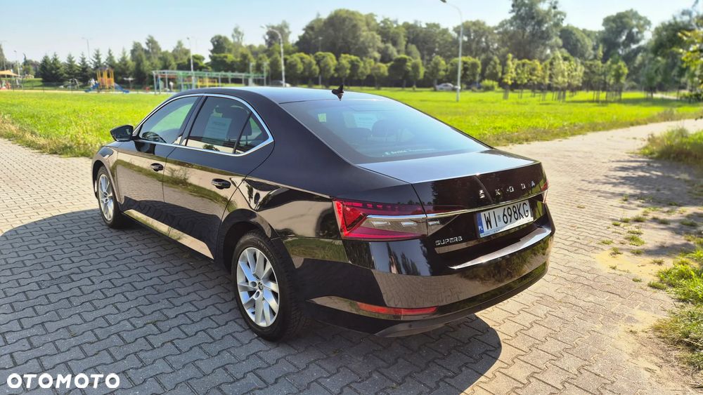 Skoda Superb 2.0 TDI Style DSG - 4