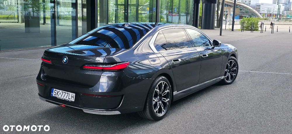 BMW Seria 7 - 15
