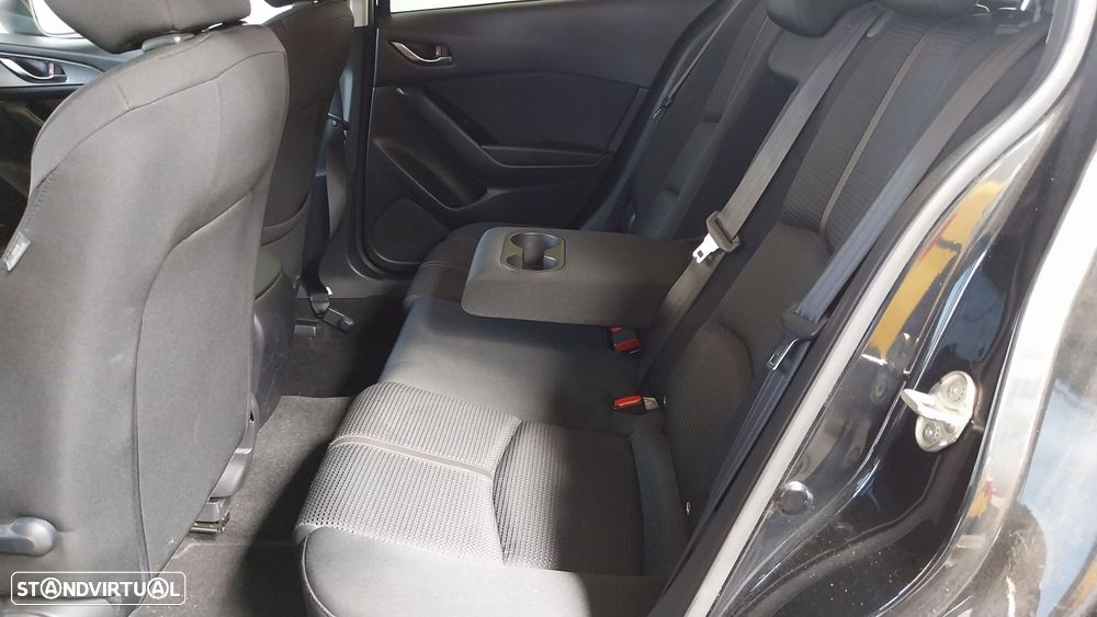 Mazda 3 Hatchback 1.5 Sky-D Excellence Navi - 14