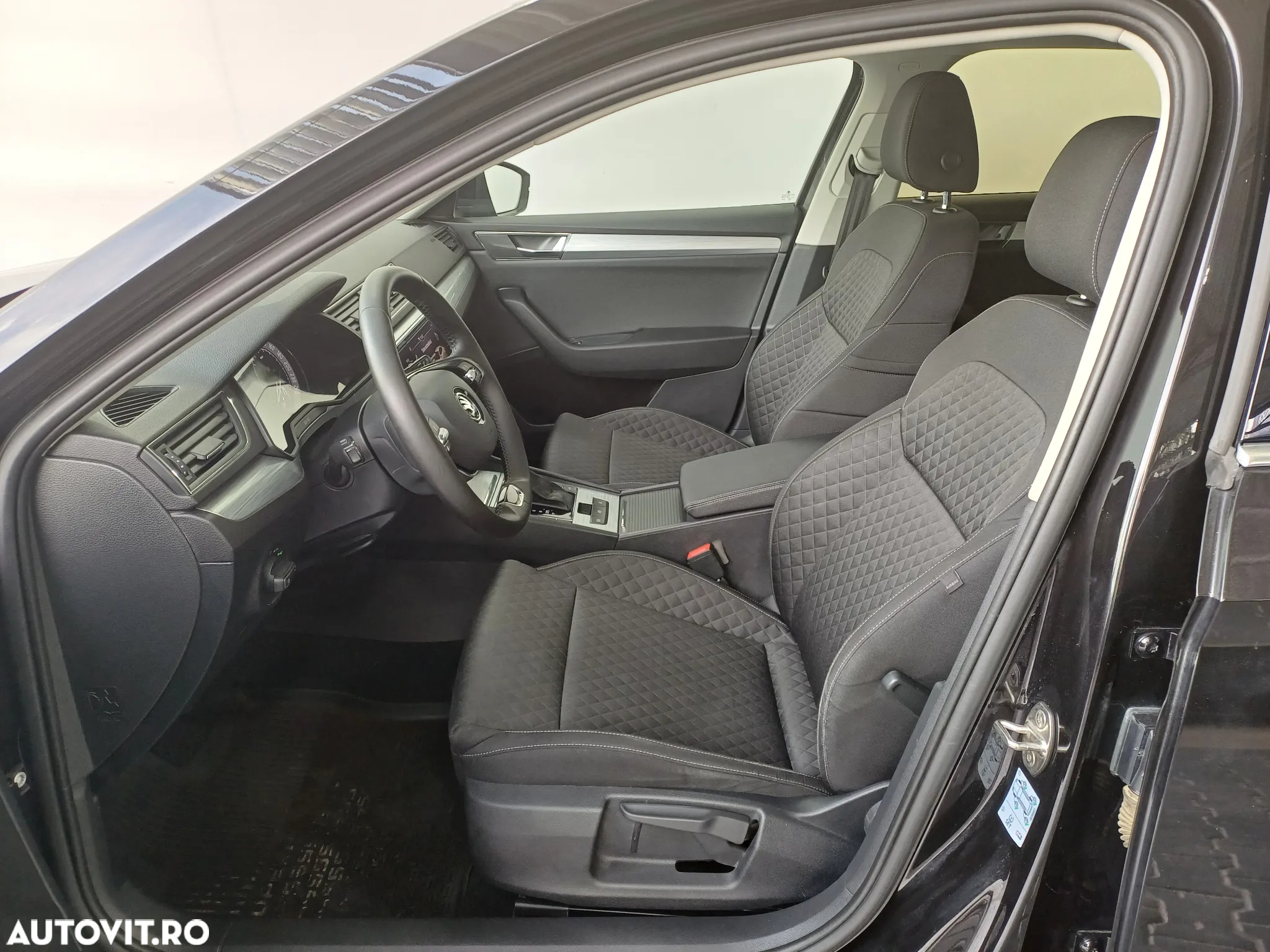Skoda Superb 1.5 TSI DSG Ambition - 4