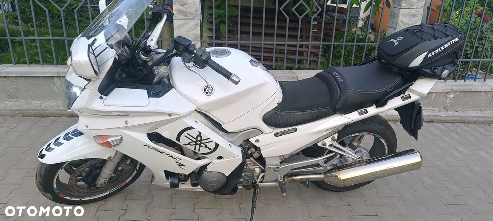 Yamaha FJR - 7