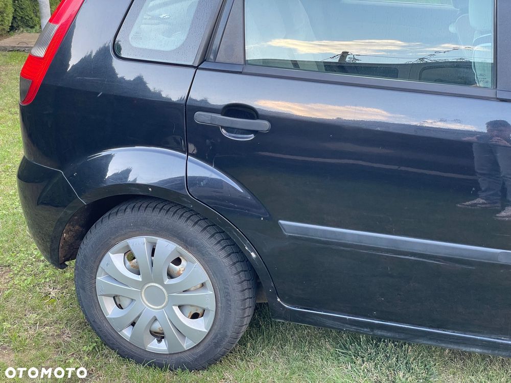 Ford Fiesta 1.3 - 8