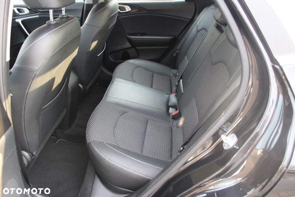 Kia XCeed - 21