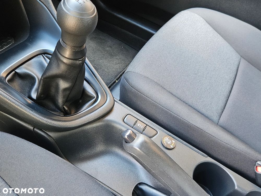 Toyota Yaris 1.0 Active - 17