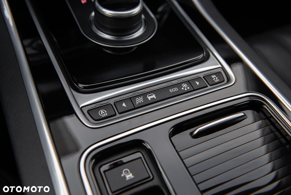 Jaguar XF - 26