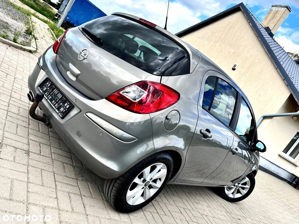 Opel Corsa 1.4 16V Energy - 3