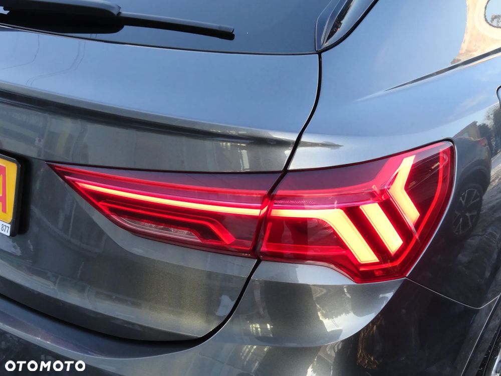 Audi Q3 Sportback 35 TDI S tronic S line - 36