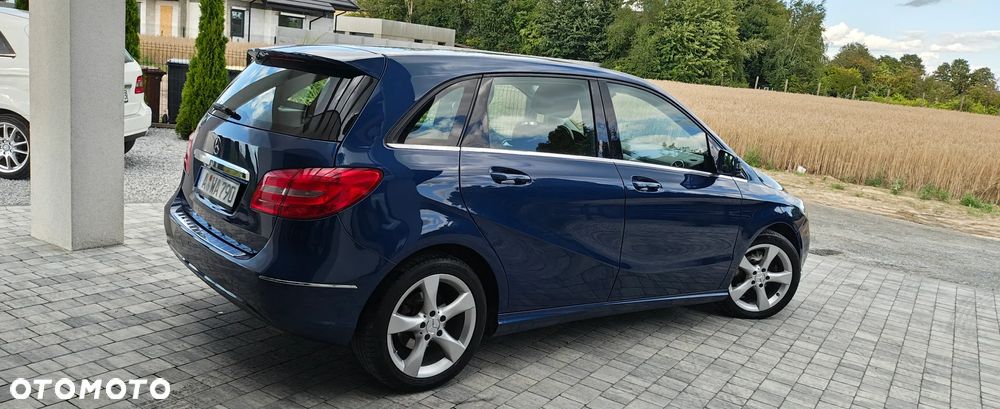 Mercedes-Benz Klasa B 180 (BlueEFFICIENCY) - 21