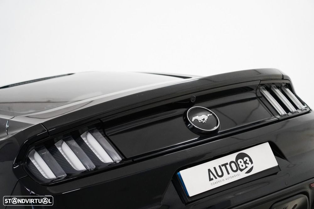 Ford Mustang 2.3i EcoBoost - 18