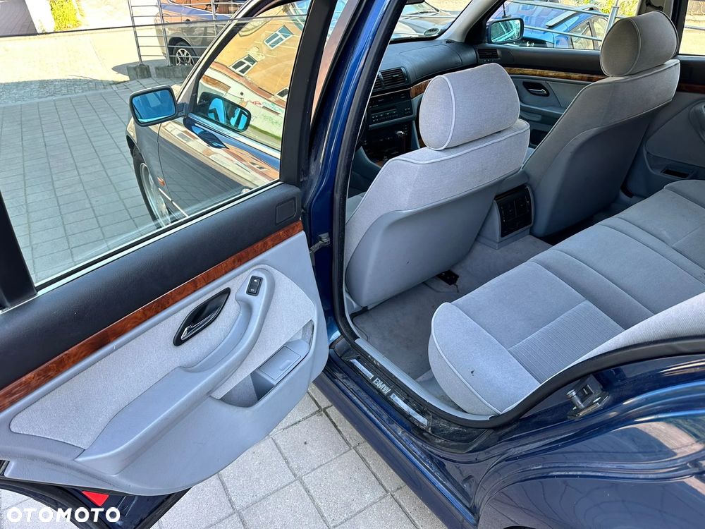 BMW Seria 5 - 11