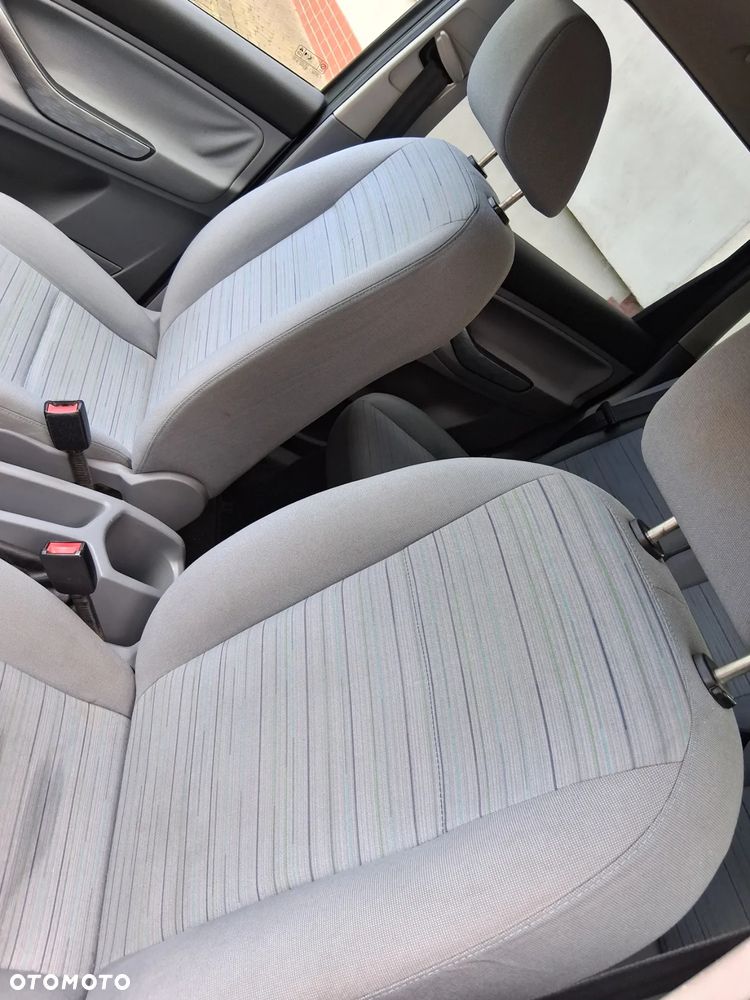 Ford C-MAX - 12