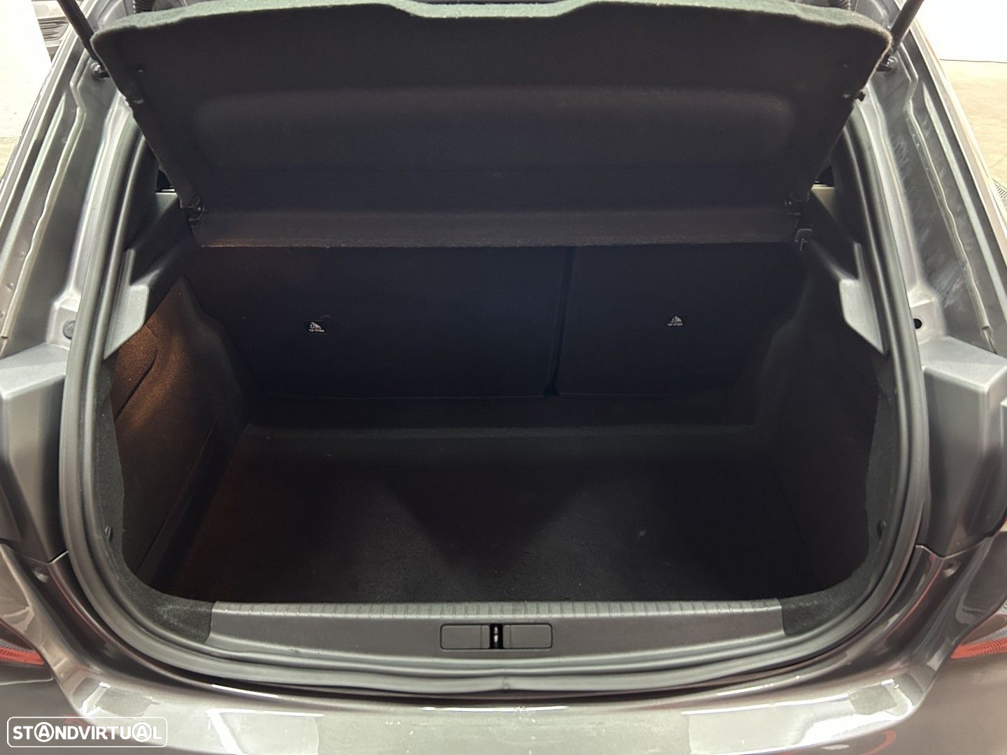Peugeot 208 1.2 PureTech Active Pack - 16