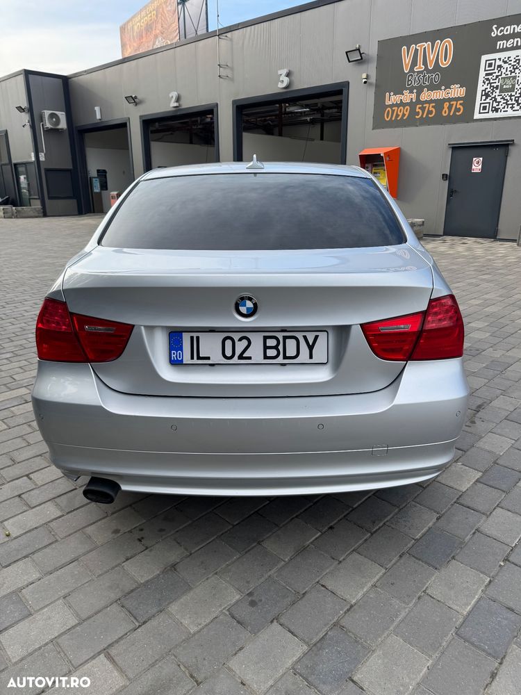 BMW Seria 3 320d - 4