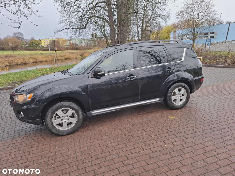Mitsubishi Outlander 2.0 Intense 2WD EU5 - 1