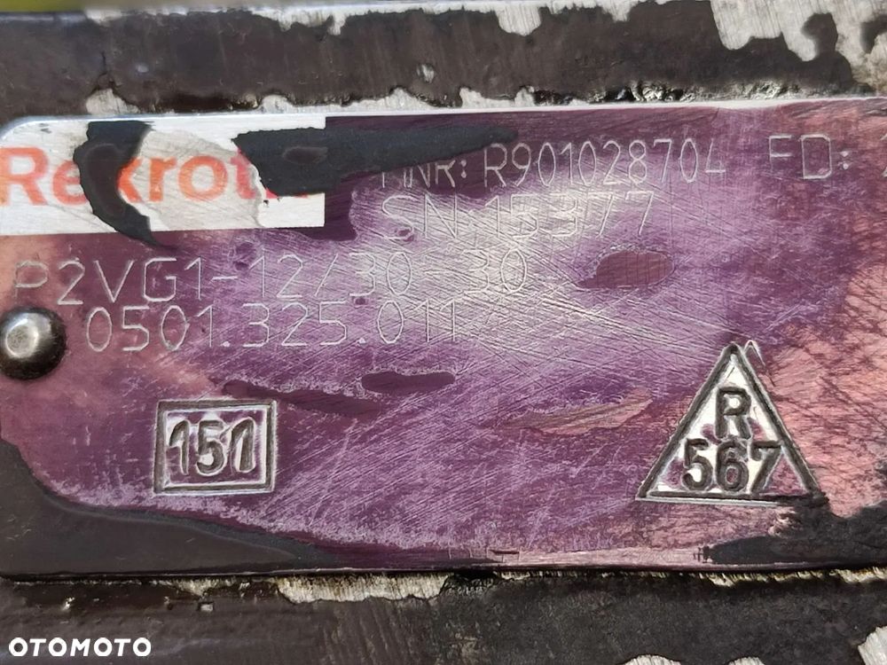 Pompa Rexroth P2VG1123030 R901028704 CLAAS AXION 830 C-MATIC - 10