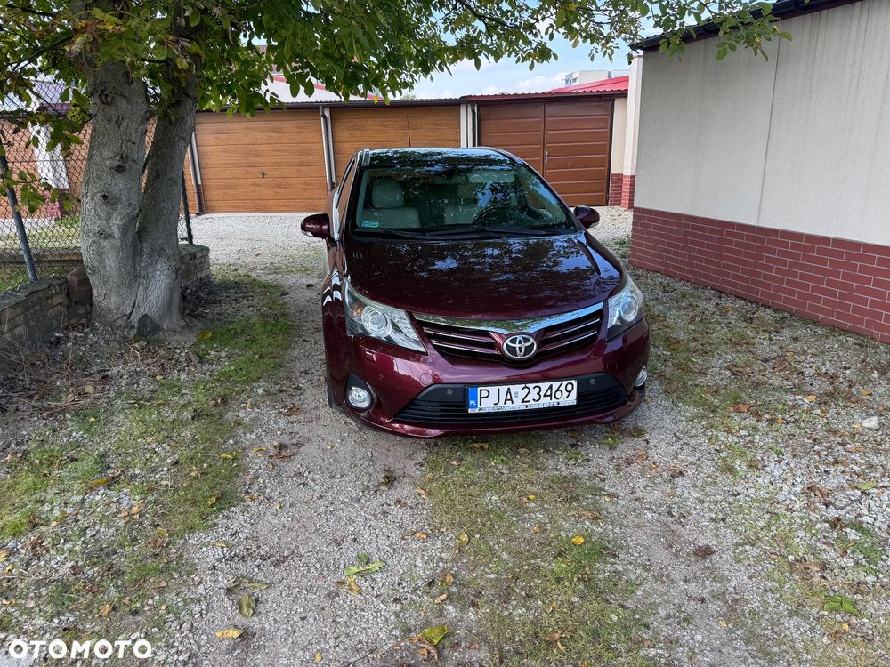 Toyota Avensis 2.2 D-4D Prestige Platinium - 2