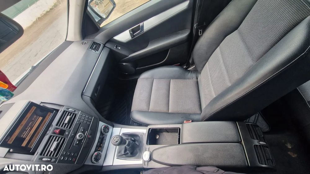 Mercedes-Benz C 200 CDI - 14