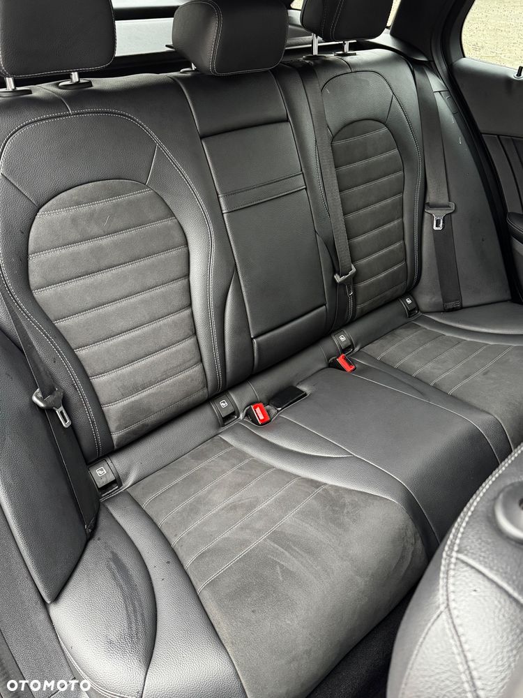 Mercedes-Benz Klasa C 300 de 9G-TRONIC AMG Line - 15
