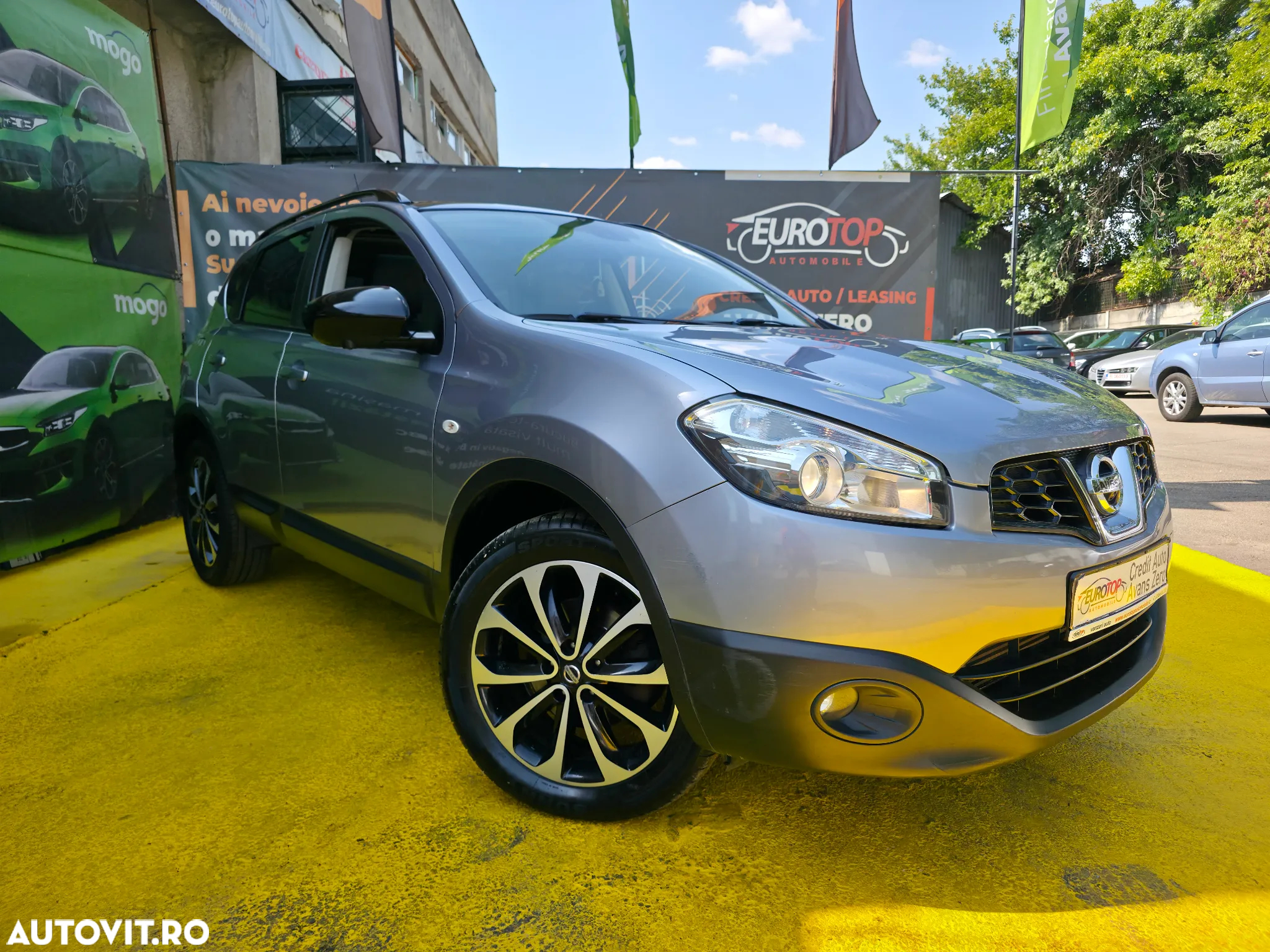 Nissan Qashqai 2.0 dCi DPF 4x4 Aut tekna - 3