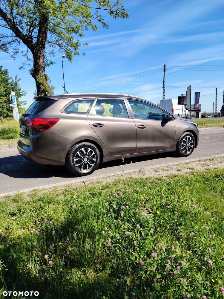 Kia Ceed 1.6 GDI Business Line - 2
