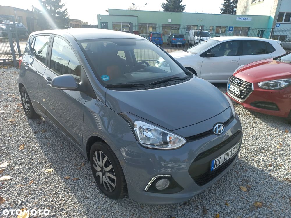 Hyundai i10 1.0 Fifa World Cup Edition - 2