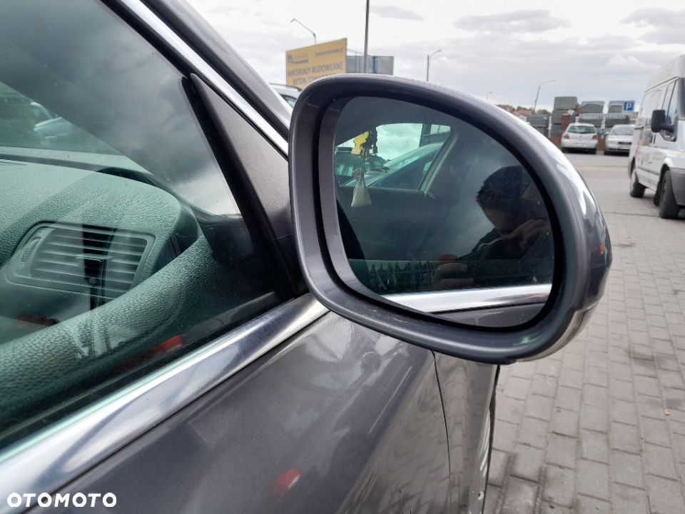 Lusterko Prawe VW Passat B6 Kolor: LA7T - 3
