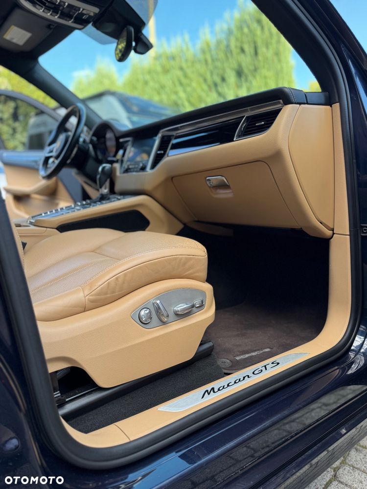 Porsche Macan GTS PDK - 21