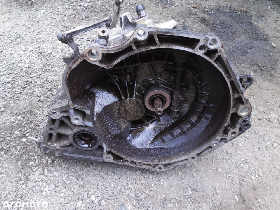 Opel Corsa B 1.0 99 Skrzynia biegów manualna SKRZYNIA - 1