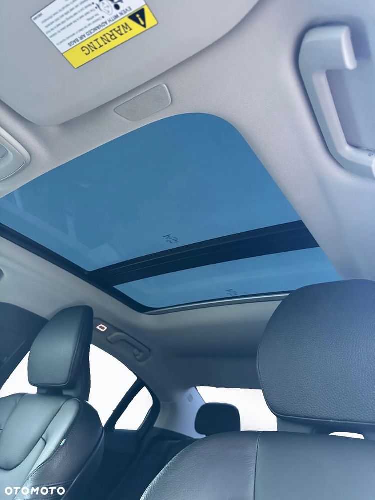 Volvo S60 B5 B Ultimate Dark - 12