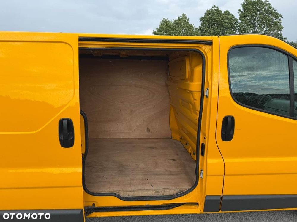 Opel Vivaro - 16