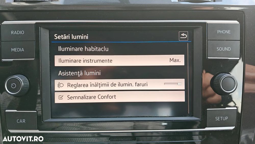 Volkswagen Golf 1.6 TDI Trendline - 26