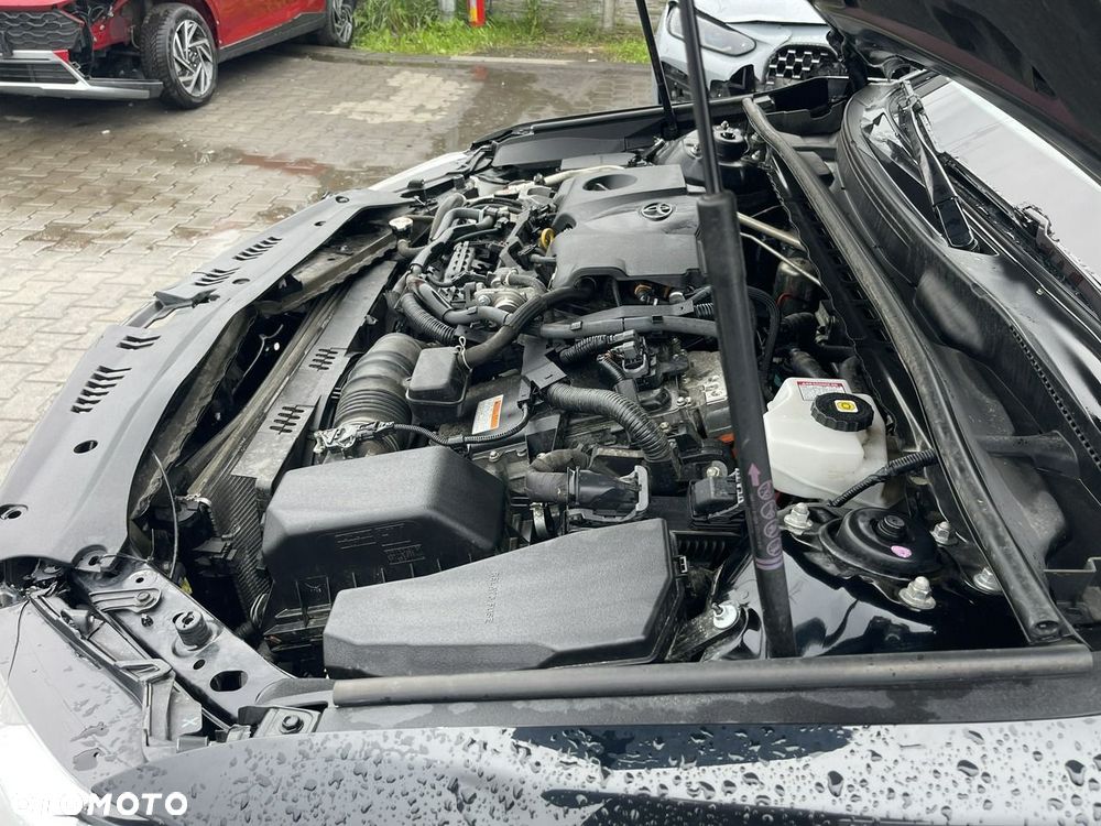 Toyota Camry 2.5 Hybrid Comfort CVT - 17