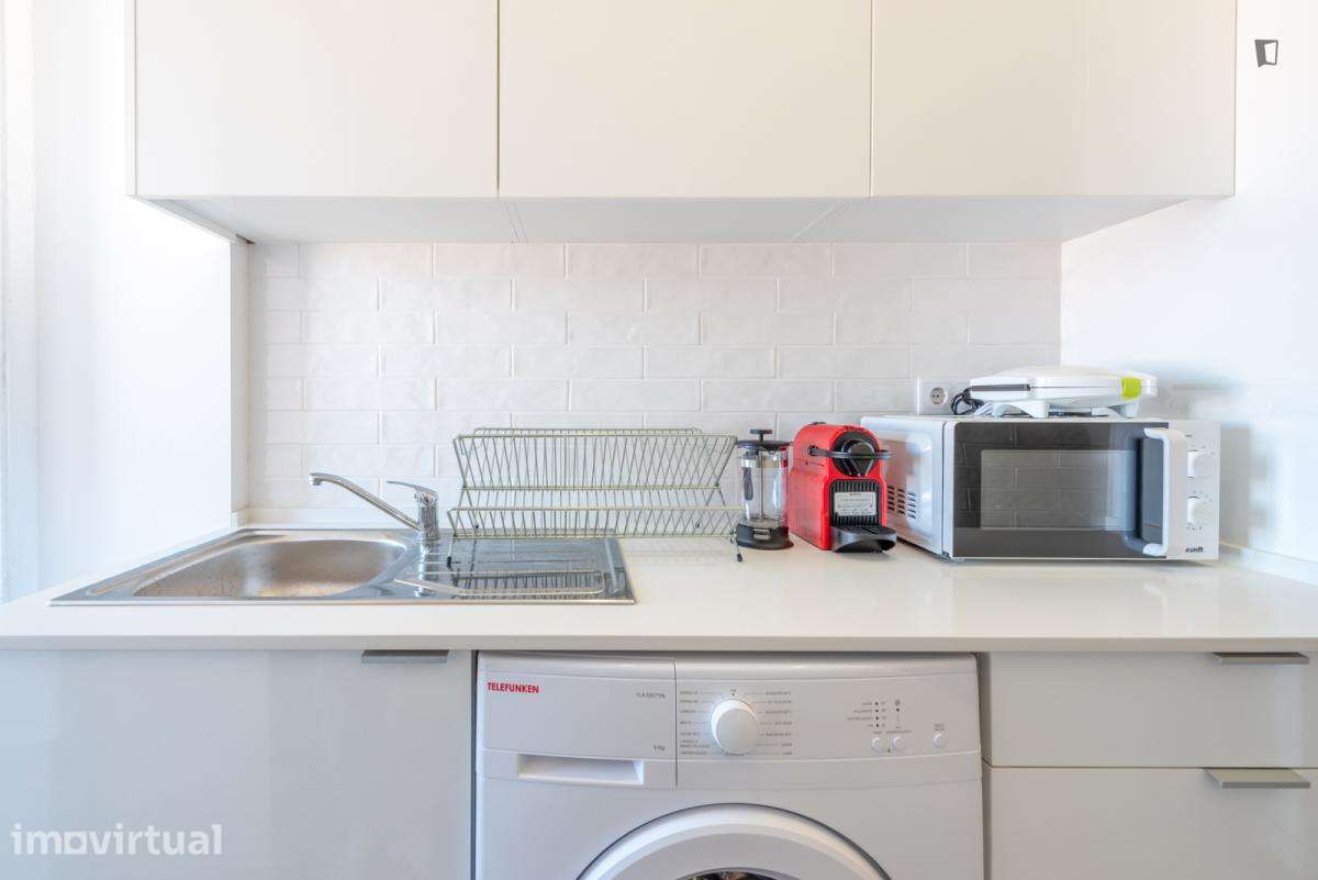 Quarto - localizado em Mouraria Lisbon - Grande imagem: 4/12