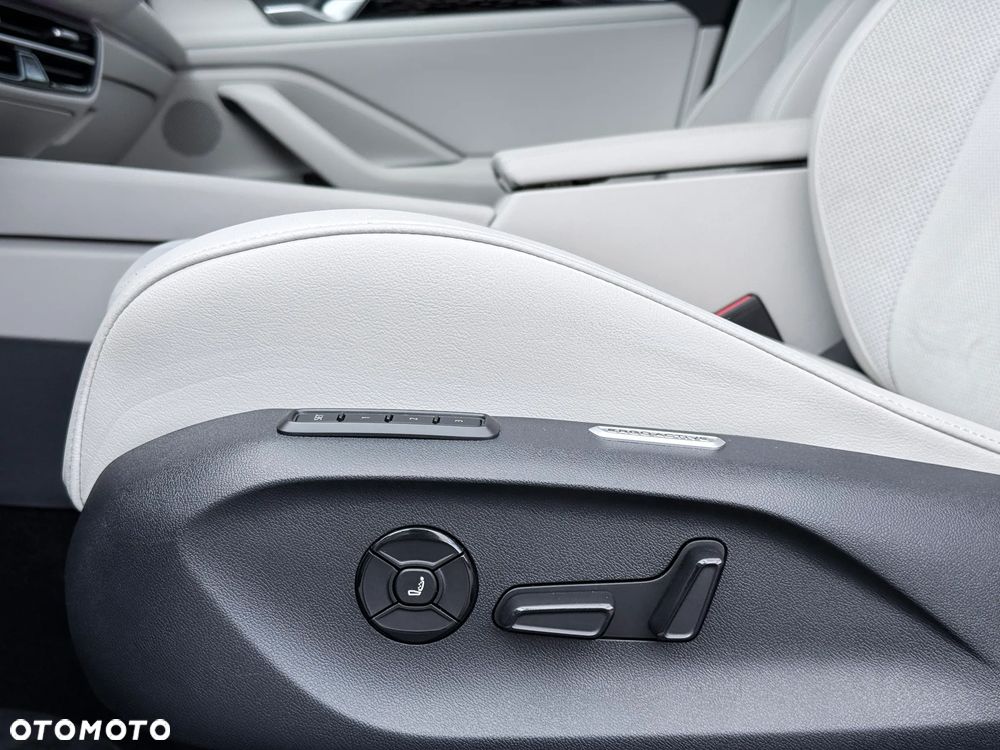 Volkswagen Passat 2.0 TDI EVO Elegance DSG - 28
