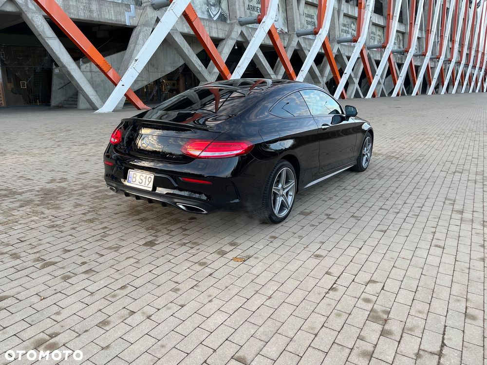 Mercedes-Benz Klasa C 300 Coupe 7G-TRONIC AMG Line - 28
