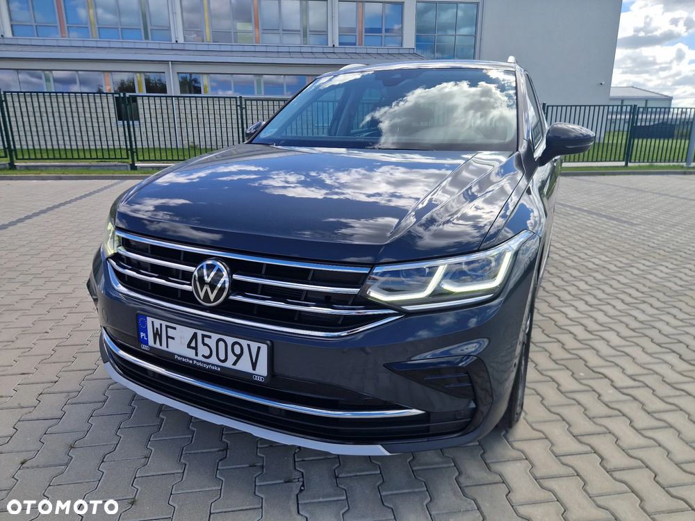 Volkswagen Tiguan 2.0 TDI SCR 4Mot Elegance DSG - 6