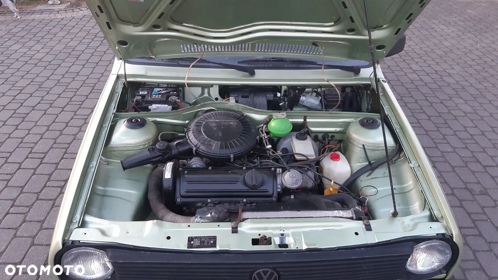 Volkswagen Polo - 13